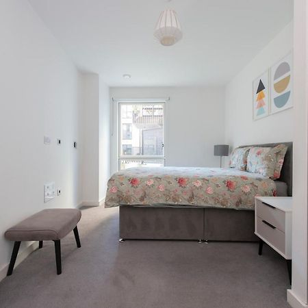 Stunning Luxury 2 Bedroom London Apartment المظهر الخارجي الصورة