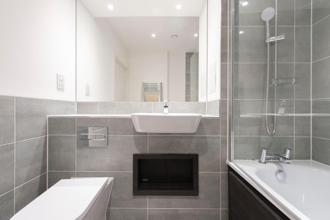 Stunning Luxury 2 Bedroom London Apartment المظهر الخارجي الصورة