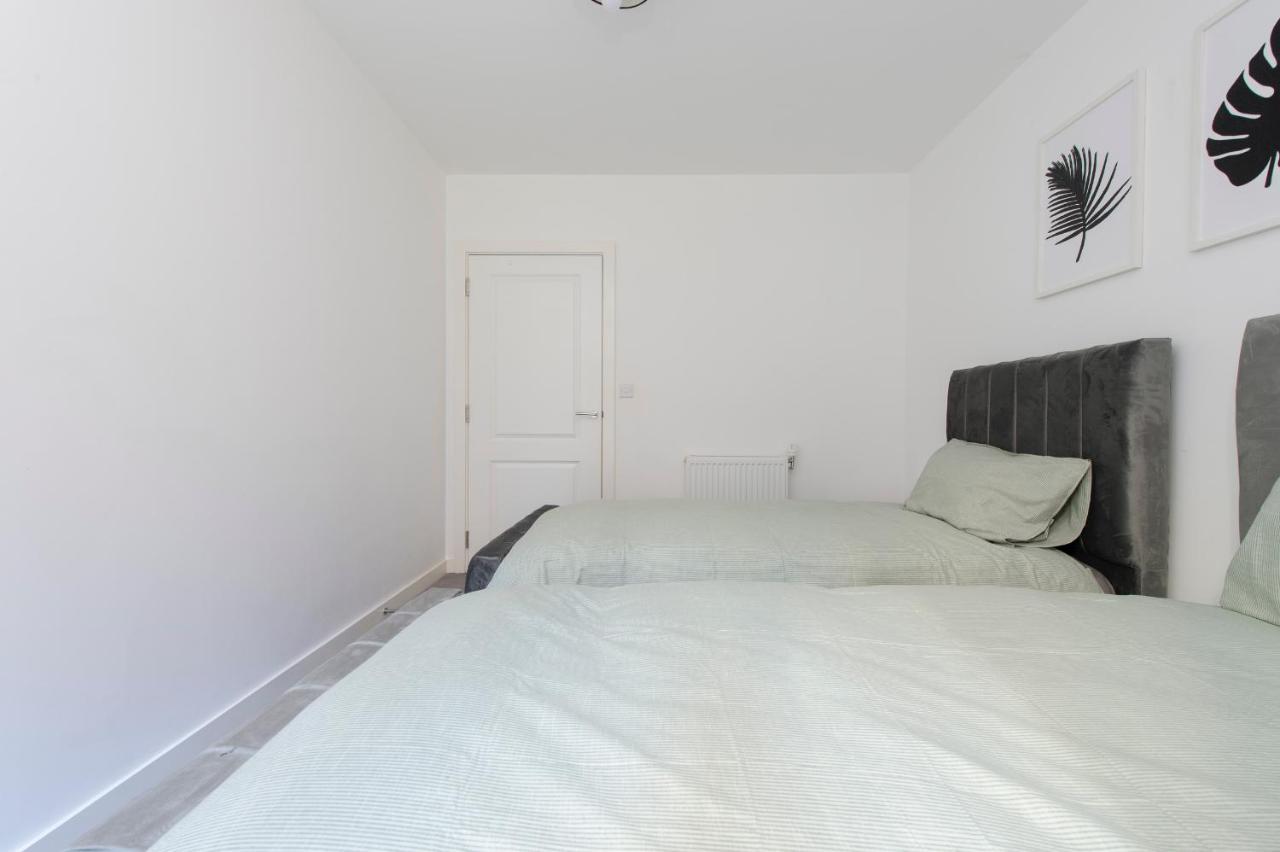 Stunning Luxury 2 Bedroom London Apartment المظهر الخارجي الصورة