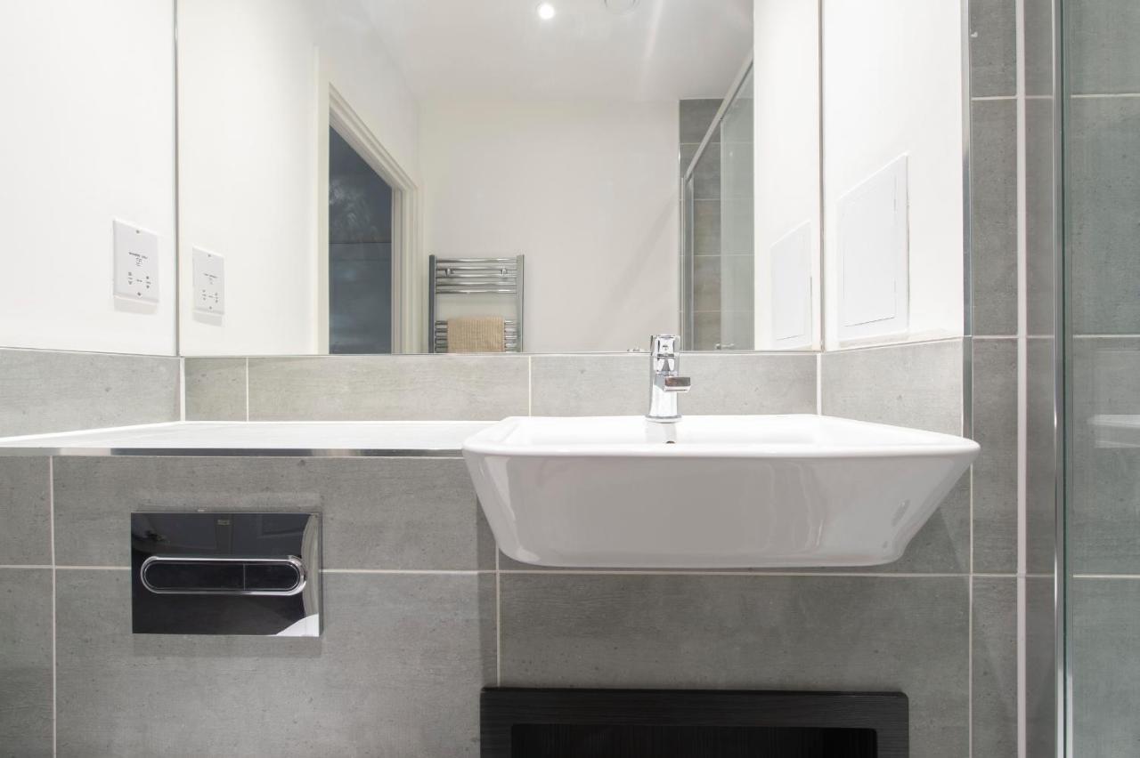 Stunning Luxury 2 Bedroom London Apartment المظهر الخارجي الصورة