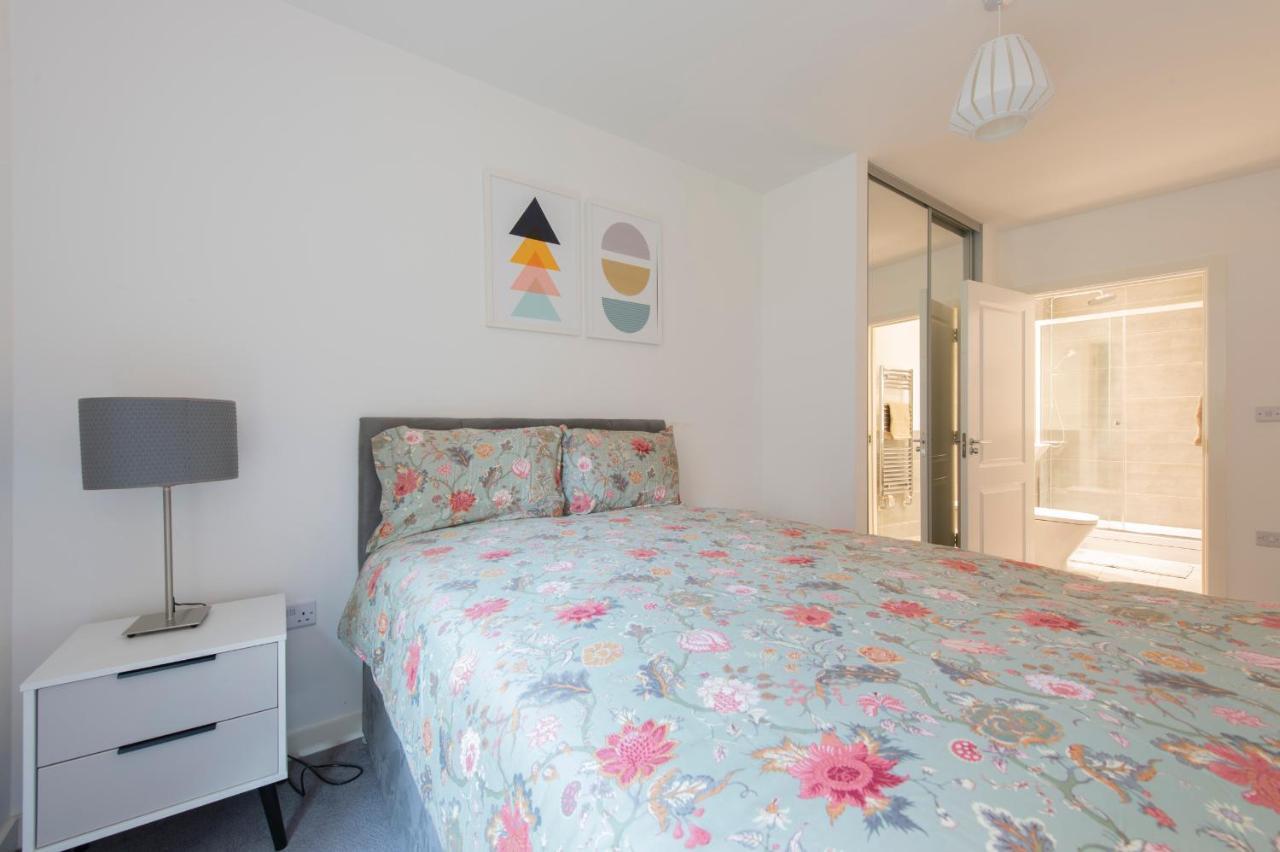 Stunning Luxury 2 Bedroom London Apartment المظهر الخارجي الصورة