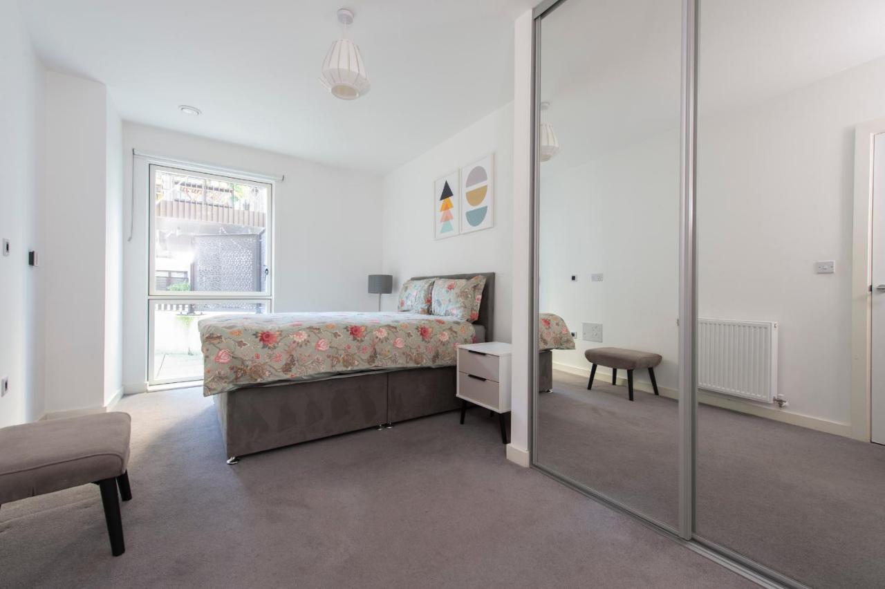 Stunning Luxury 2 Bedroom London Apartment المظهر الخارجي الصورة